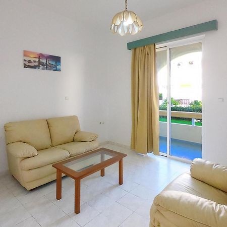 Lefteris Apartments In Ialysos  Bagian luar foto