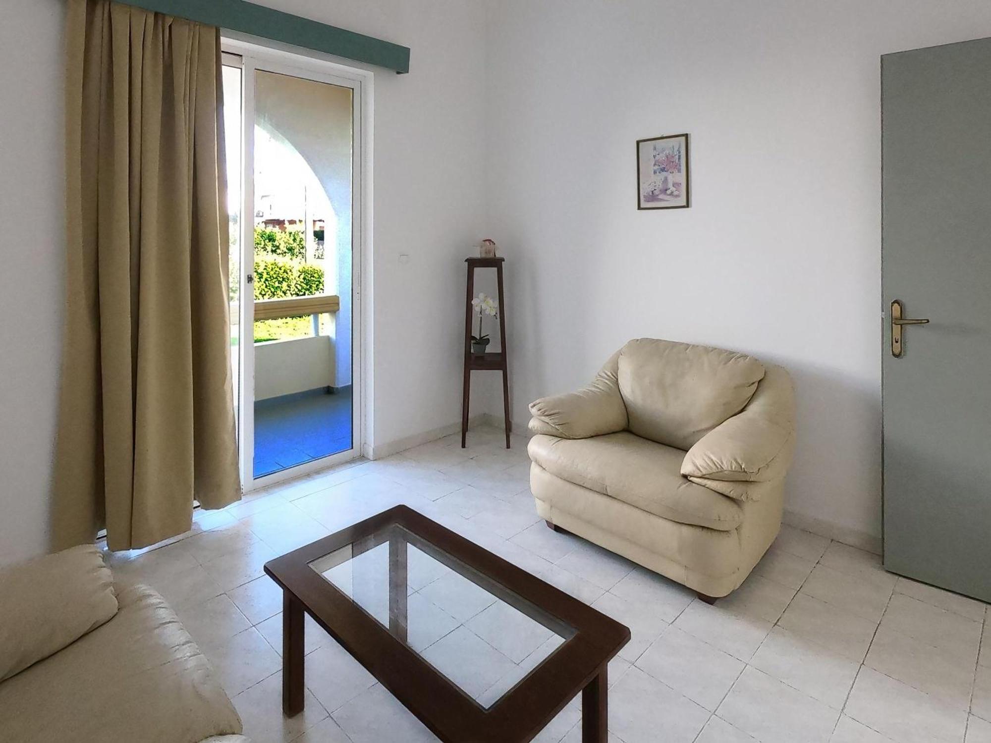 Lefteris Apartments In Ialysos  Bagian luar foto